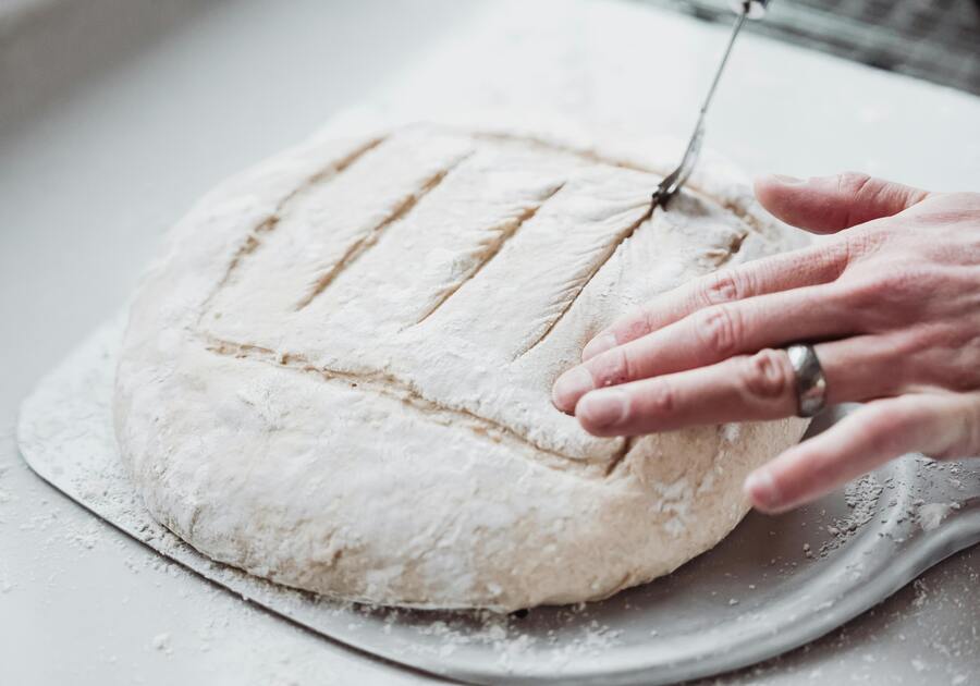 Brödskåror ger extra krispighet och vackert utseende